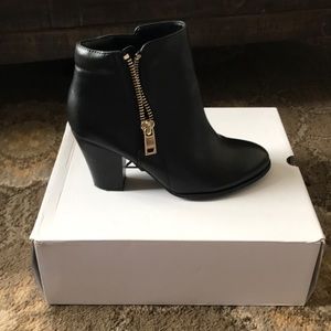 Aldo black booties size 7.5